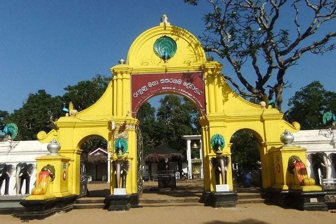 Sri Lanka Private 6-Day Driver Service: Tuk-Tuk, Car, or Van  - Kandy - Pricing and Guarantee