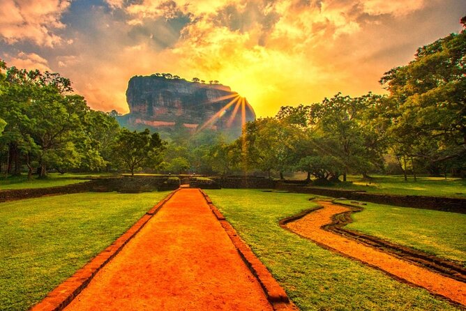 Sri Lanka; Professional Chauffeur Guide With Modern Vehicles - Pricing and Booking Information