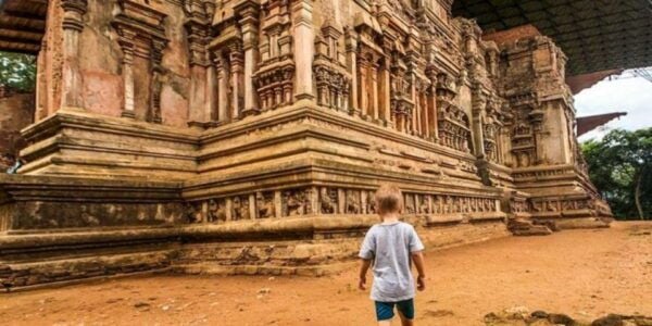 Sri Lankas Ancient Wonders: Sigiriya Rock and Polonnaruwa - Cultural Significance