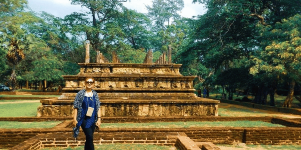 Sri Lankas Ancient Wonders: Sigiriya Rock and Polonnaruwa - Travel Tips and Recommendations