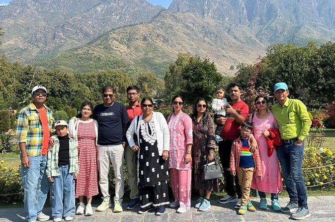 Srinagar Airport to Dal Lake Taxi Service - Frequently Asked Questions