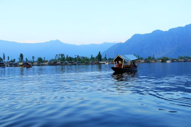Srinagar: Enchanting Day Tour With Shikara Ride at Dal Lake - Tour Details