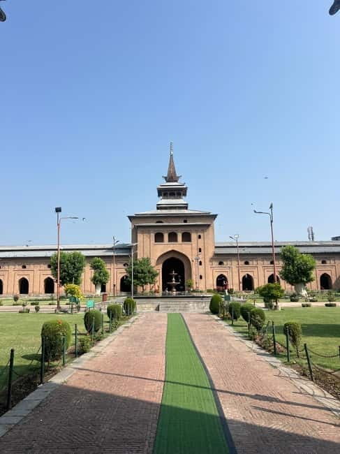 Srinagar Old City Heritage Walking Tour with Kahwa Tea - FAQ  