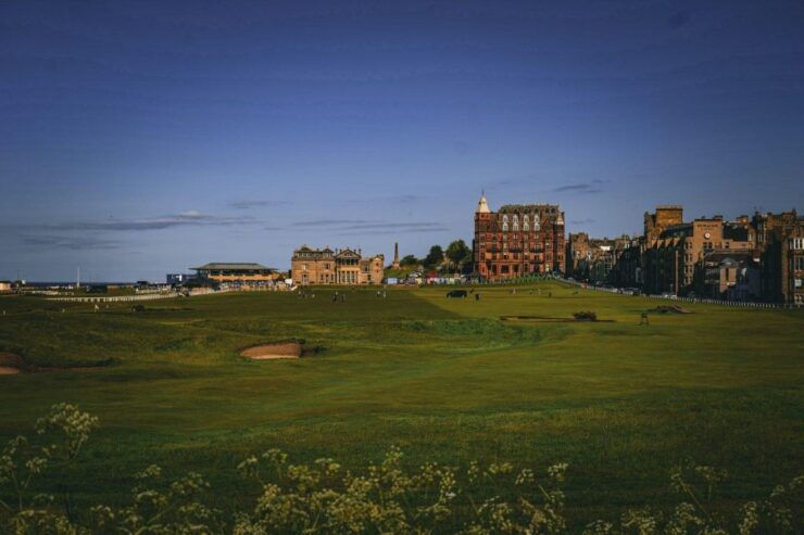 St. Andrews Festive Walk: A Christmas Tour - Tour Duration and Guide Information