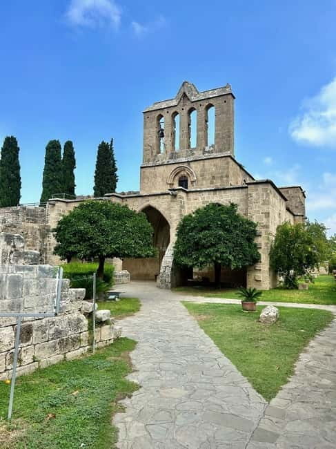 St. Hilarion Castle and Bellapais ruines- with private guide - The Sum Up