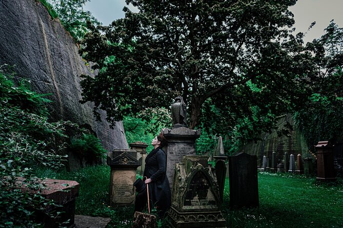 St James Secret Garden Cemetery Tour in Liverpool - Meeting and Pickup Information