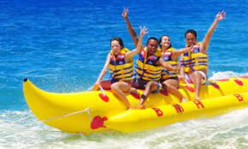 St Julians: Banana Rides - The Details of the Banana Ride Experience