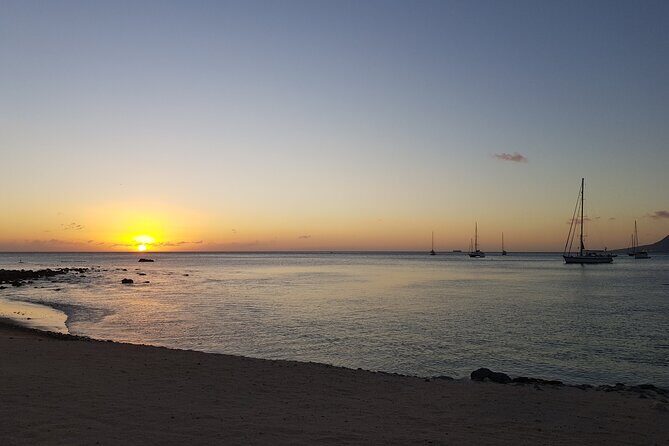 St. Kitts Beach Transfers Round trip - The Sum Up