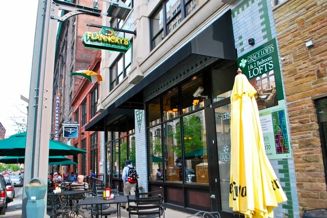St. Louis Bar Hunt: Saucy St Louis Bar Crawl - Inclusions and Offerings