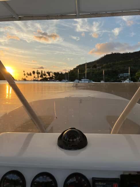 St. Lucia: Sunset Cruise, best way to end a day in paradise - Drinks, Snacks, and Atmosphere