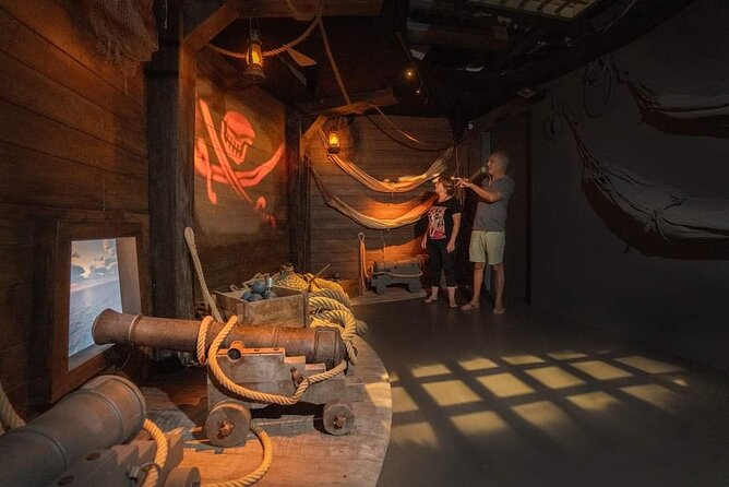 St Maarten Family Deluxe Tour - Exploring the Historic Fort and Rhum Distillery