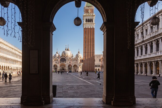 St. Marks Cathedral: the Shining Golden Basilica - Guided Tour - Professional Tour Guides