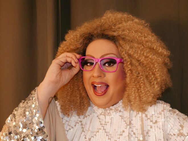 St. Pauli Nachtleben Tour Mit Drag Queen - Selecting Participants and Dates