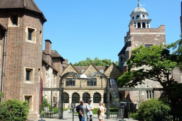 St Paul's Area: Quirky Self-Guided Smartphone Heritage Walks - Background Information