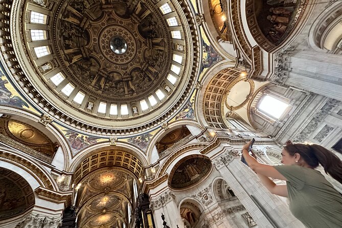 St. Pauls Cathedral & City of London Private Tour for Kids and Families - City of London Highlights