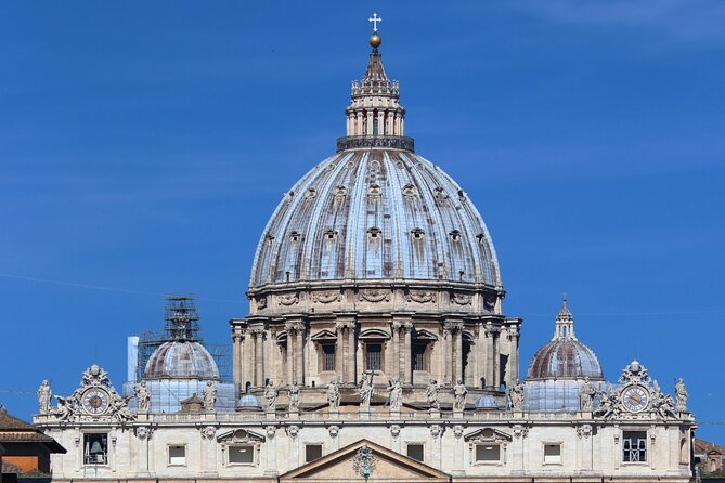 St Peters Basilica & Grottoes Small Group Tour With Dome Climb - Small Group Experience