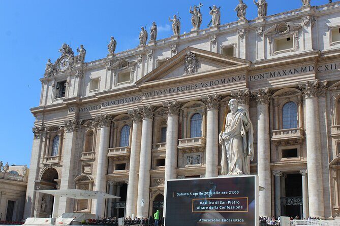 St. Peter's Basilica Hosted Entrance and Digital Audioguide - Good To Know