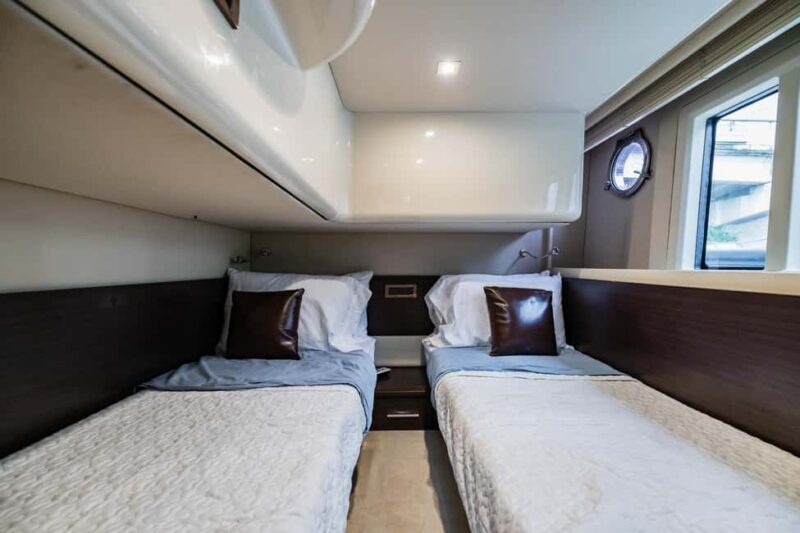 St. Petersburg: Private Yacht Cruise - An In-Depth Look at the Private Yacht Experience