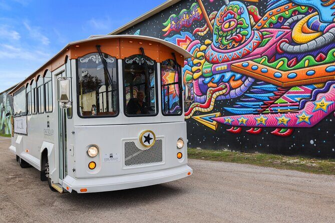 St Petersburg Ultimate (ALL-IN-ONE) City Trolley Tour - Good To Know