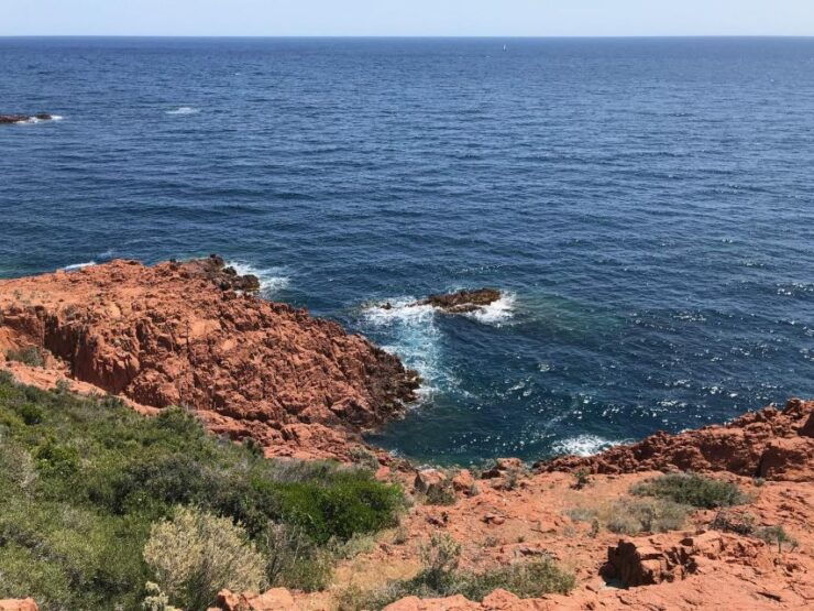 St Tropez : Favorite Place of French Jet Set - St Tropez: A French Riviera Gem