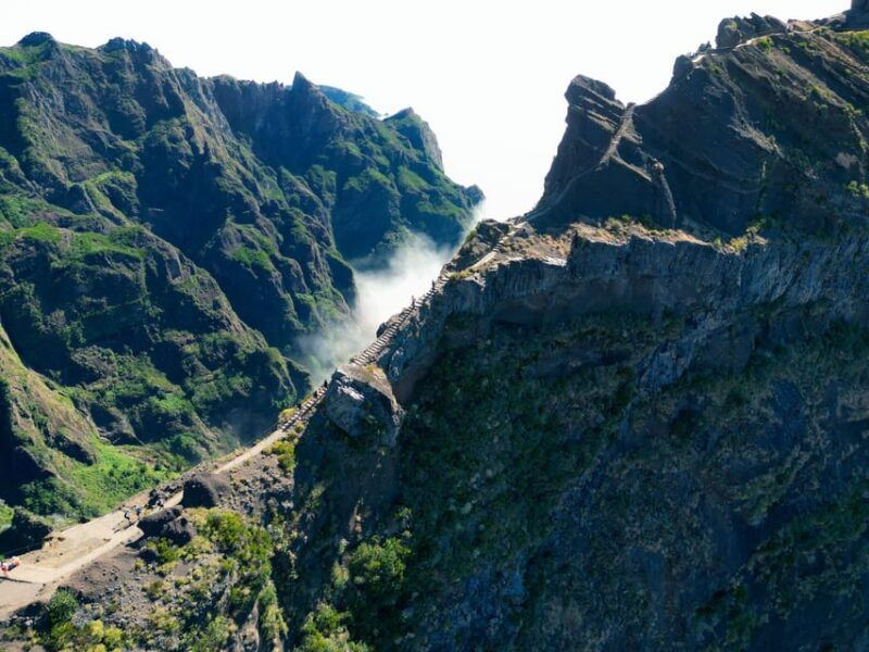 Stairway to Heaven: Pico do Areeiro in Madeira Island - A Deep Dive into the Madeira Adventure