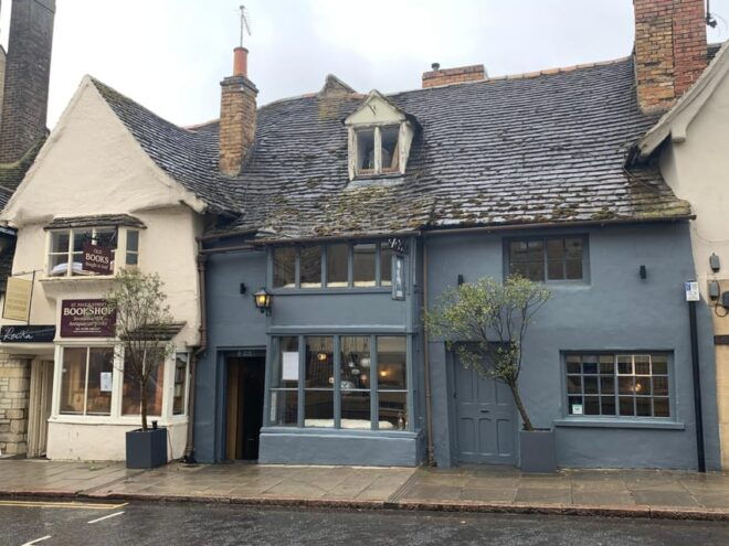 Stamford: Guided Walking Tour of Stamford - Itinerary Details