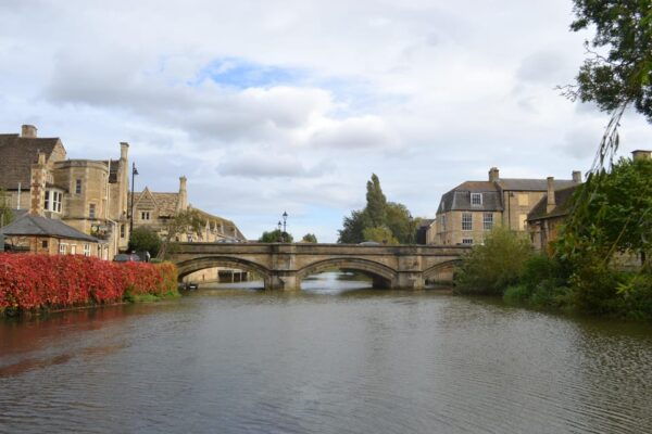 Stamford: Guided Walking Tour of Stamford - Architectural Marvels