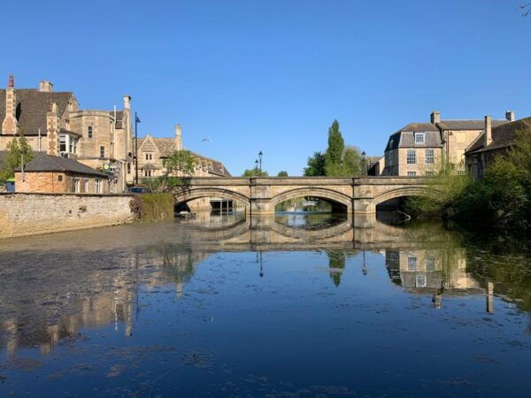 Stamford: Guided Walking Tour of Stamford - Legendary Narratives
