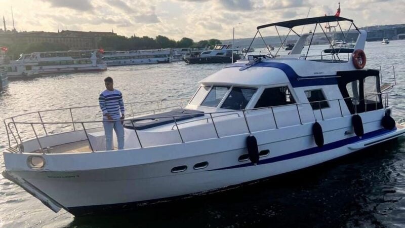 stanbul:Private Luxury Yacht on Bosphorus 14 Meter(46 feet) - Comfort and Amenities