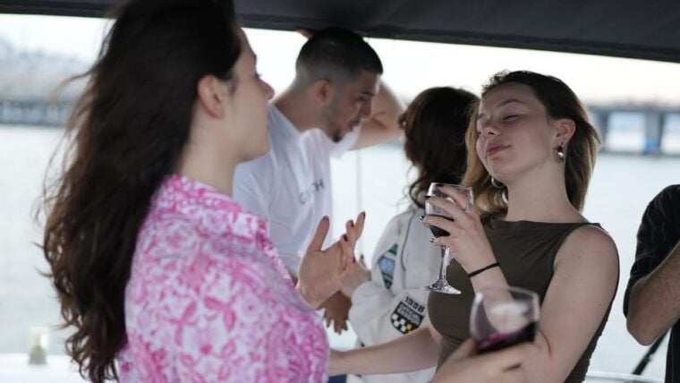 stanbul:Private Luxury Yacht on Bosphorus 14 Meter(46 feet) - Value for Money