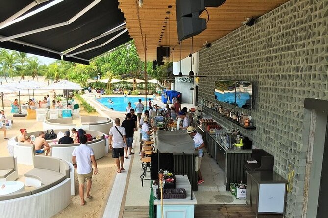 Stand up Paddleboard - Ola Beach Club - Equipment and Gear Provided