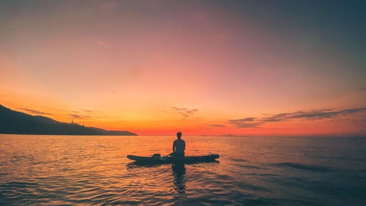 Stand-Up Paddleboarding - Explore the Beauty of the Sea - Good To Know