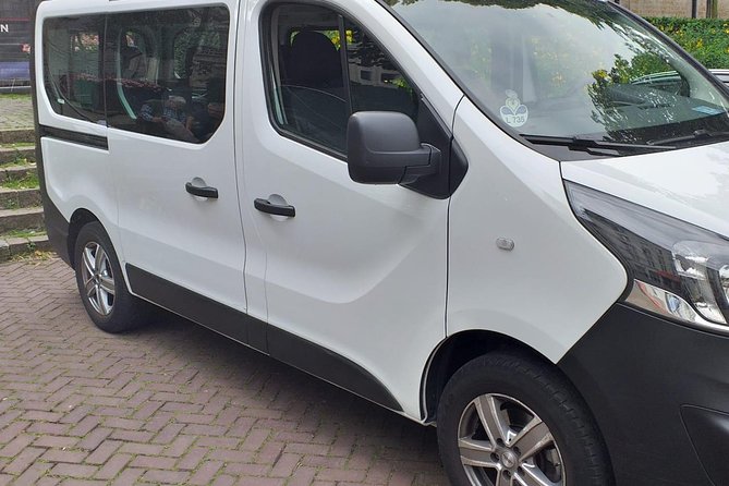 Standard Minivan From Charleroi Airport to the City of Ghent - Directions