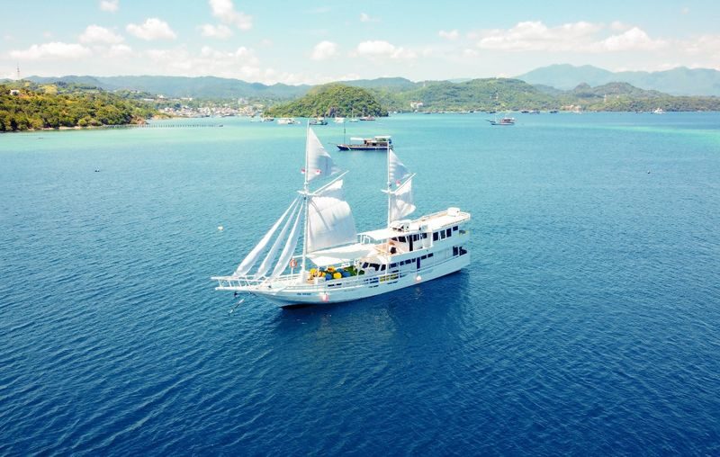 Standard Phinisi: 3D2N Phinisi Sailing Liveaboard from Labuan Bajo - Key points to know before you book