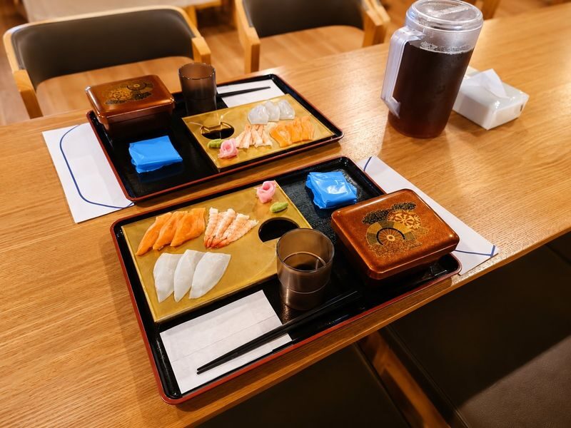 Standard Sushi | Nigiri Sushi Making Course - The meal is more than a photo opportunity