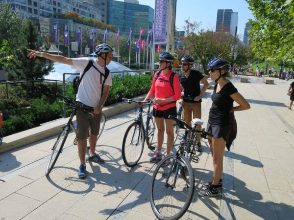 Stanley Park & Downtown - Vancouver Bike Tours - Experiencing Coastal Temperate Rainforest