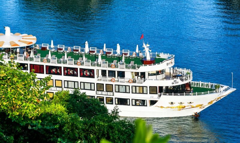 Starlight 2D1N Cruise: Ha Long Bay, Sung Sot, Ti Top - What the two-day cruise actually feels like
