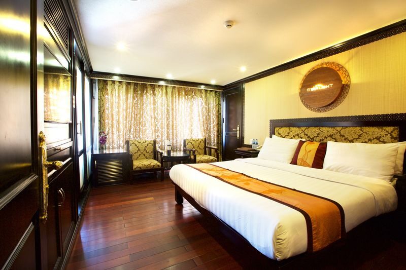 Starlight 3D2N Cruise: Ha Long Bay & Lan Ha Bay - What the cabin and meals are really like