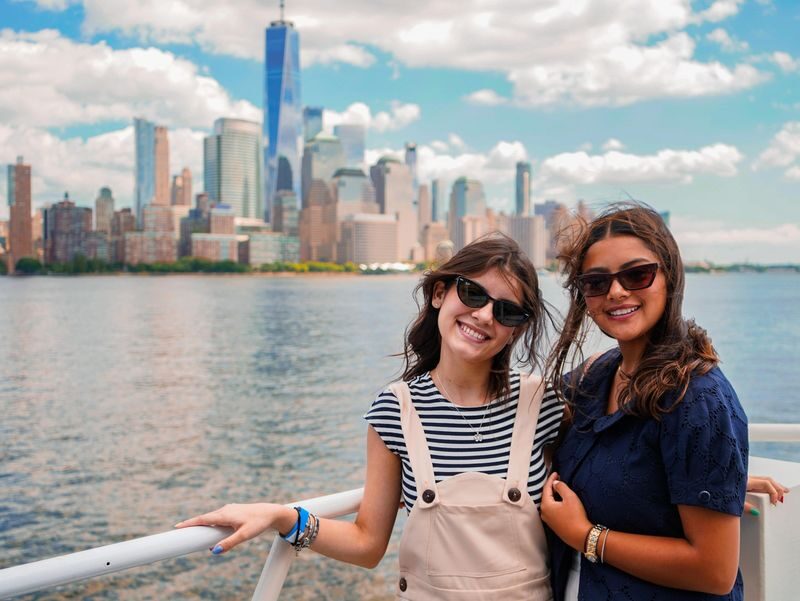Starship NYC Landmark 90 Min Sightseeing Cruise - Statue of Liberty photo time