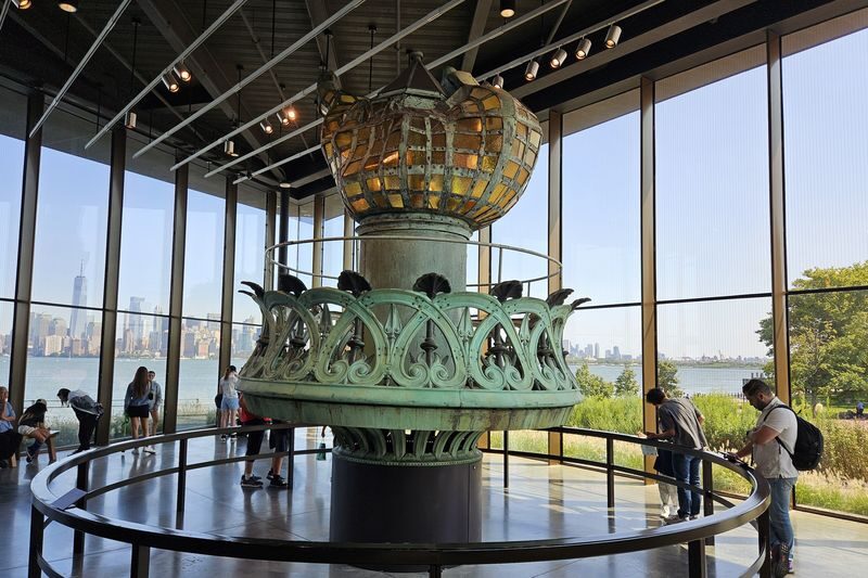 Statue of Liberty and Ellis Island Priority Boarding Tour - Is the price worth it?