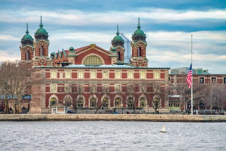 Statue of Liberty & Ellis Island Audio Tour & Ticket (ENG) - Tour Details