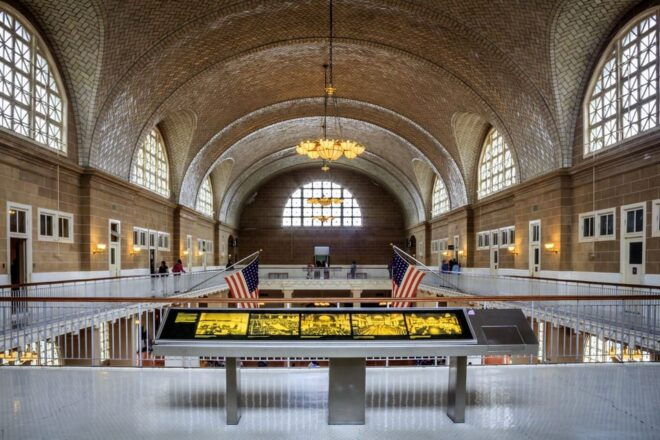Statue of Liberty & Ellis Island Audio Tour & Ticket (ENG) - Included