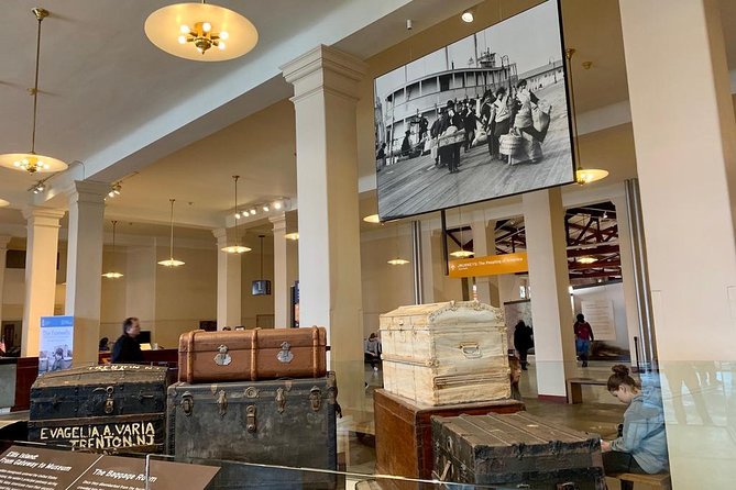 Statue of Liberty & Ellis Island - Exclusive Guided Tour - Reviews and Ratings