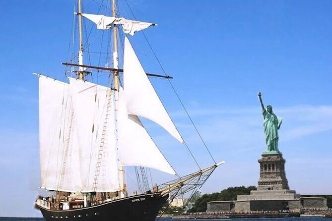 Statue of Liberty Sailing Experience and 3hr NYC Walking Tour - Exploring the Itinerary: What You’ll See and Do