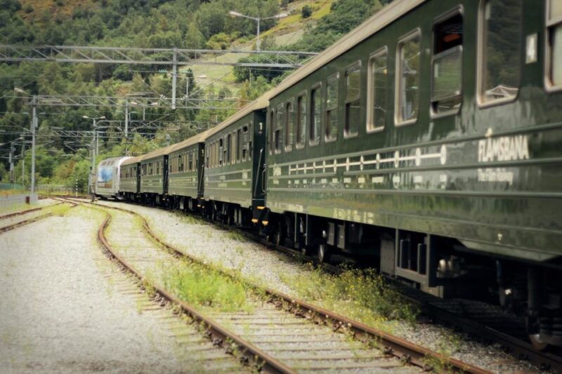 Stavanger: 8-Day Tour of Norway with a guide - Discovering the Essence of Norway