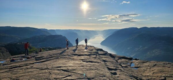 Stavanger: Evening Run to Pulpit Rock - Lets Run! - Suitability and Limitations
