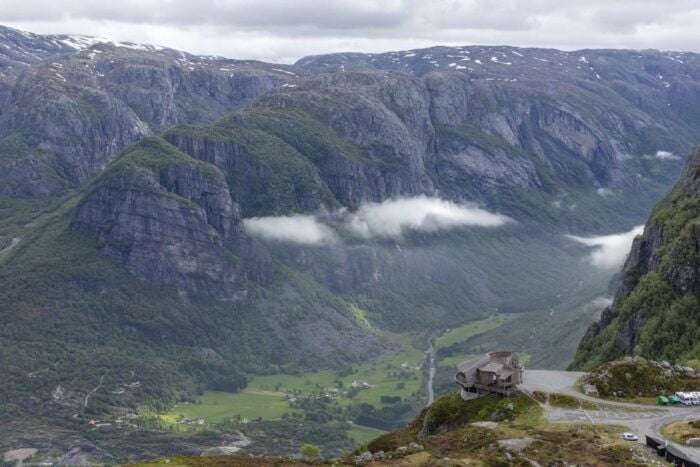 Stavanger: Kjerag Summer Hike with Packed Lunch - Who Should Book This Tour?