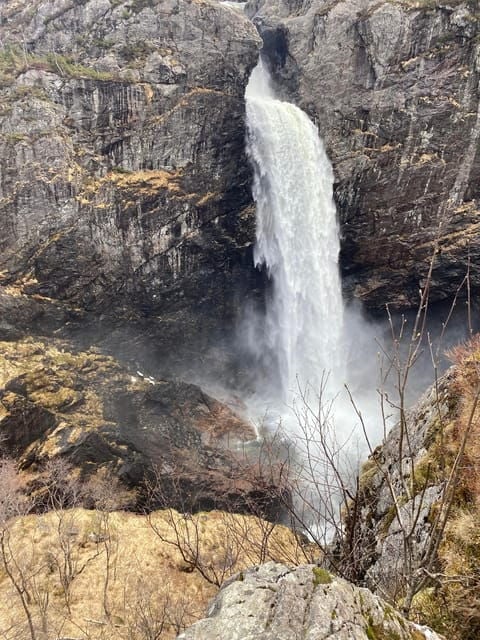 Stavanger: Manafossen Waterfall & Candle Factory Guided Tour - The Itinerary Breakdown