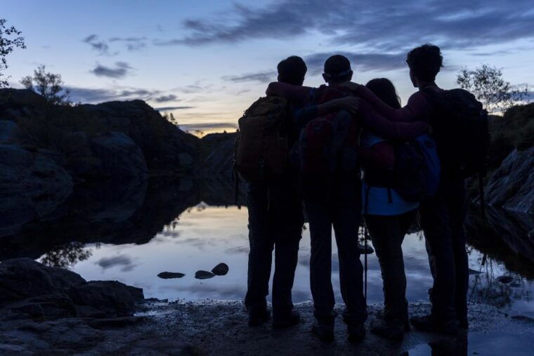 Stavanger: Preikestolen Sunrise Hike with Breakfast Buffet - Reaching Preikestolen