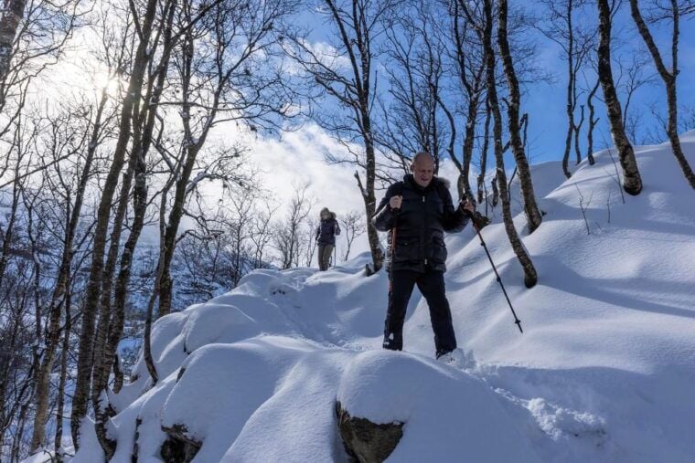 Stavanger: Preikestolen Winter Hike + Hot Lunch - Descending and Refreshing at Villa Rosehagen
